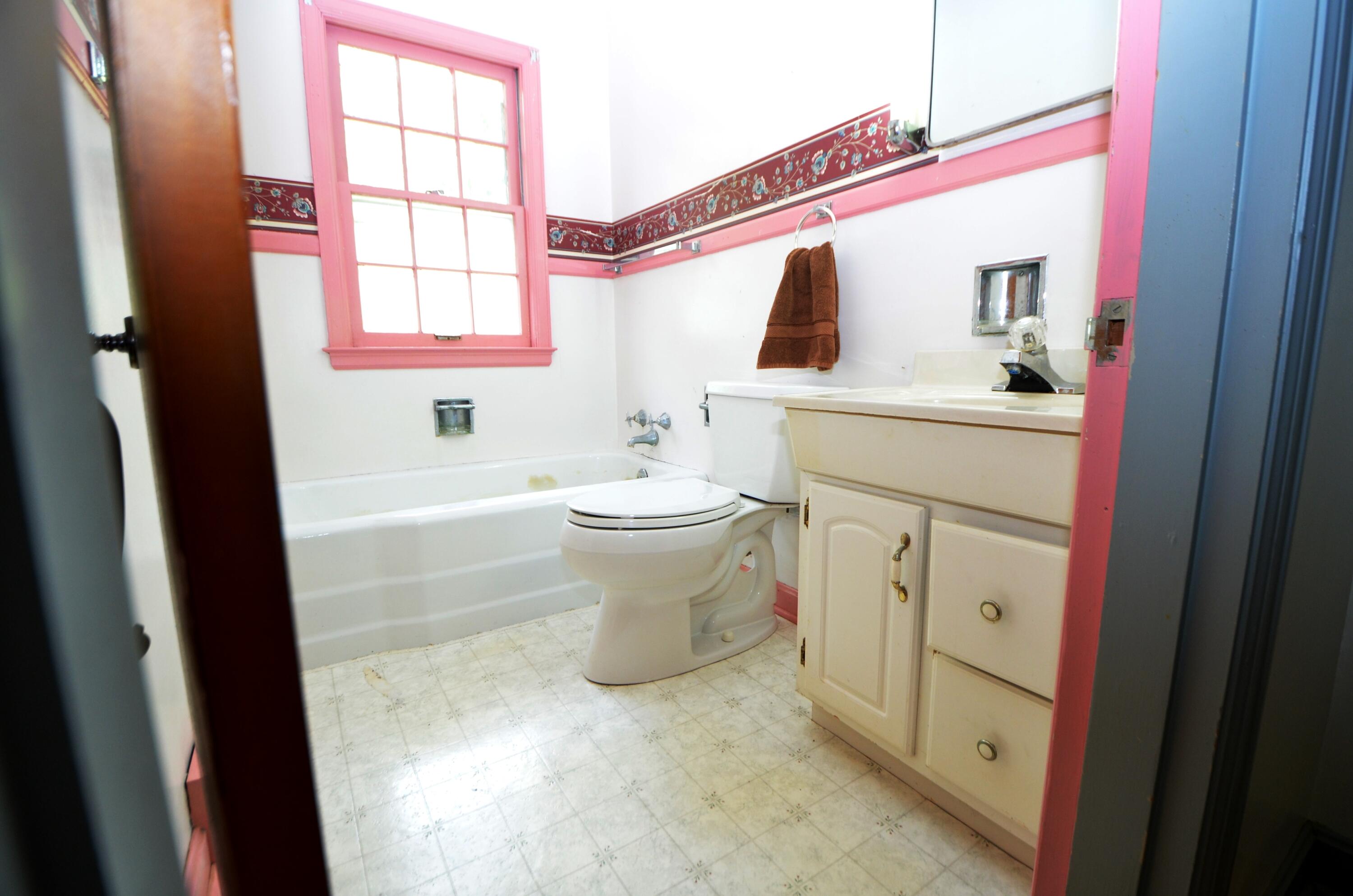 351 Bacon Court Property Photo 17
