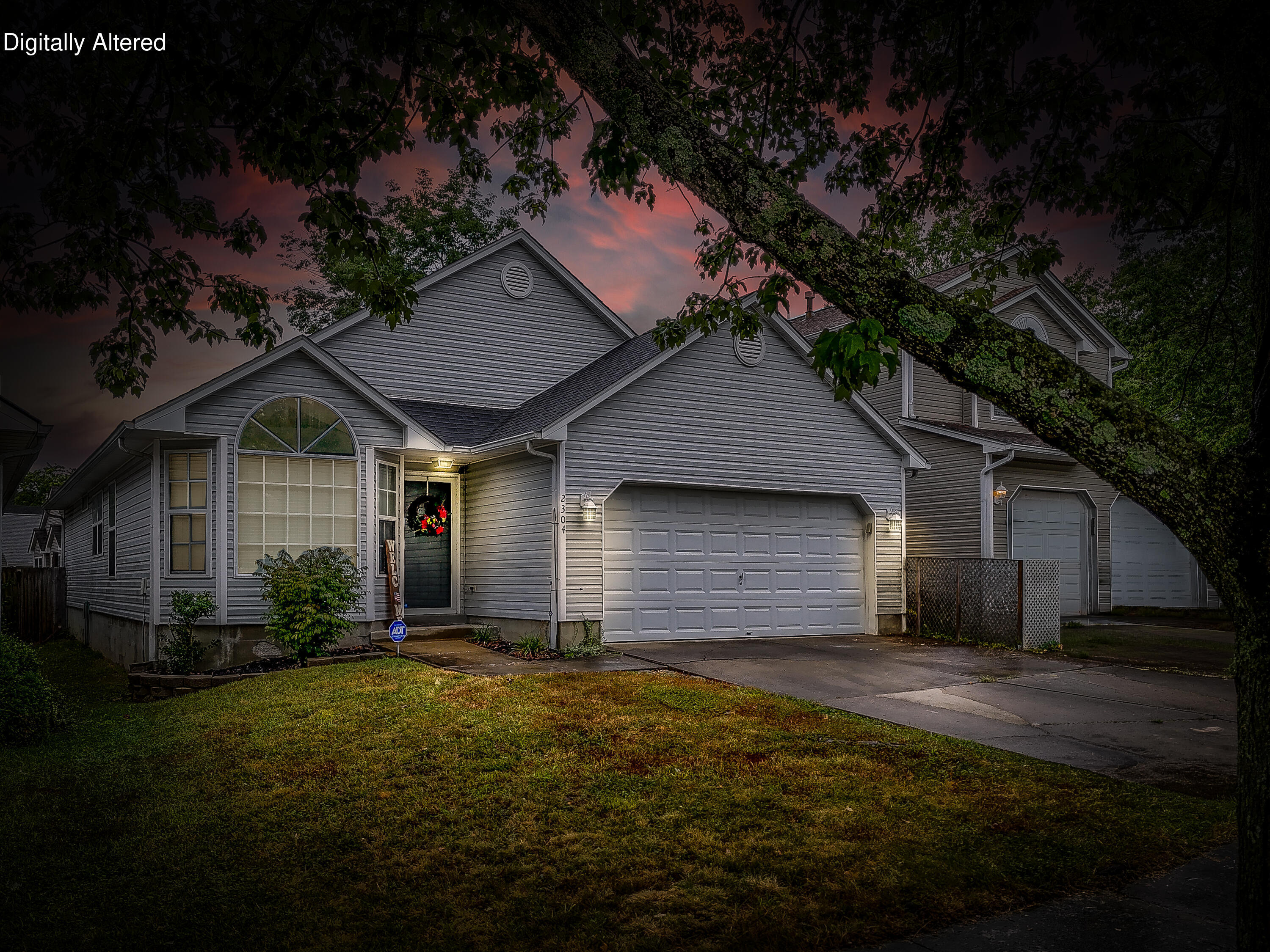 2304 Independence Court Property Photo 3
