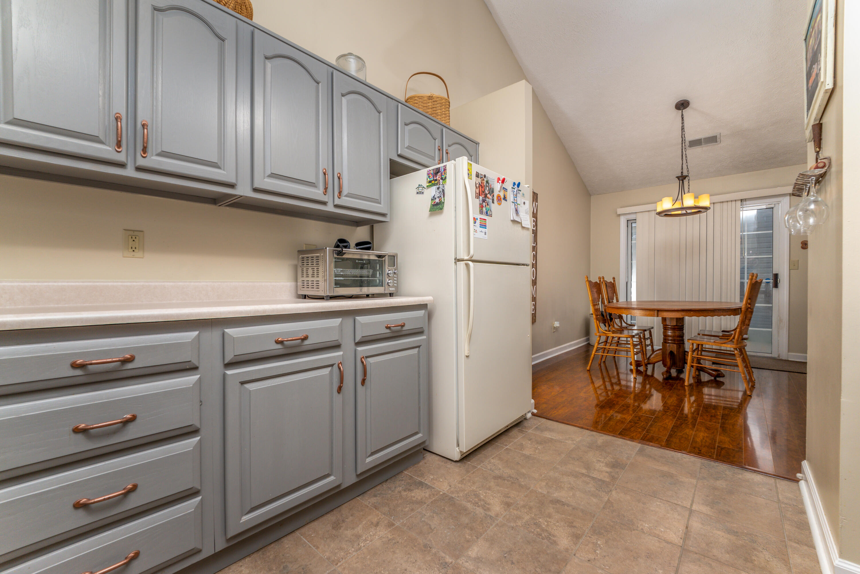 2304 Independence Court Property Photo 15