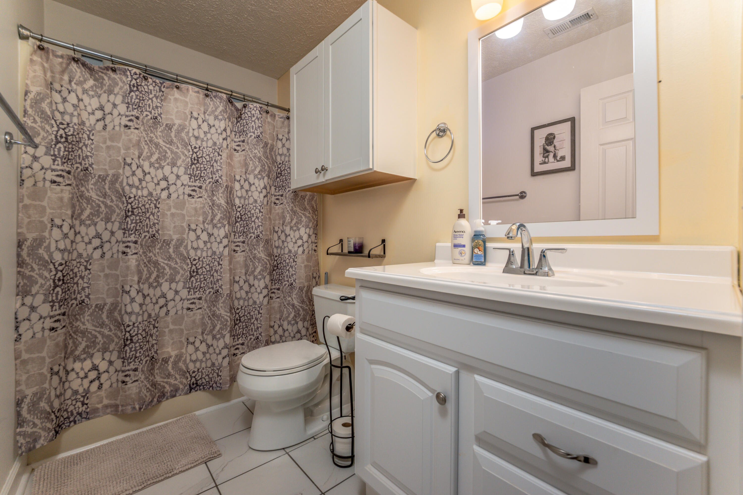 2304 Independence Court Property Photo 20