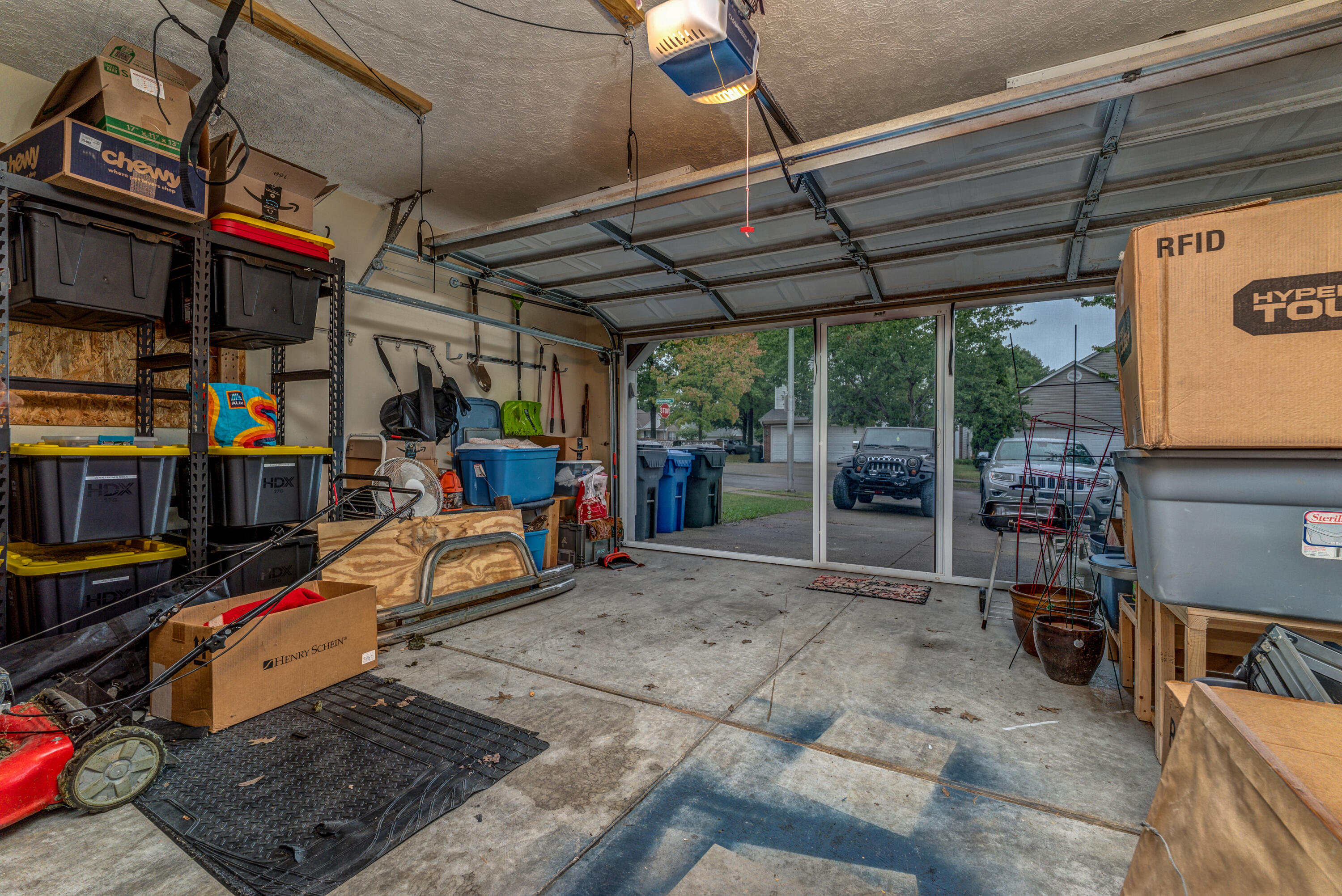 2304 Independence Court Property Photo 24