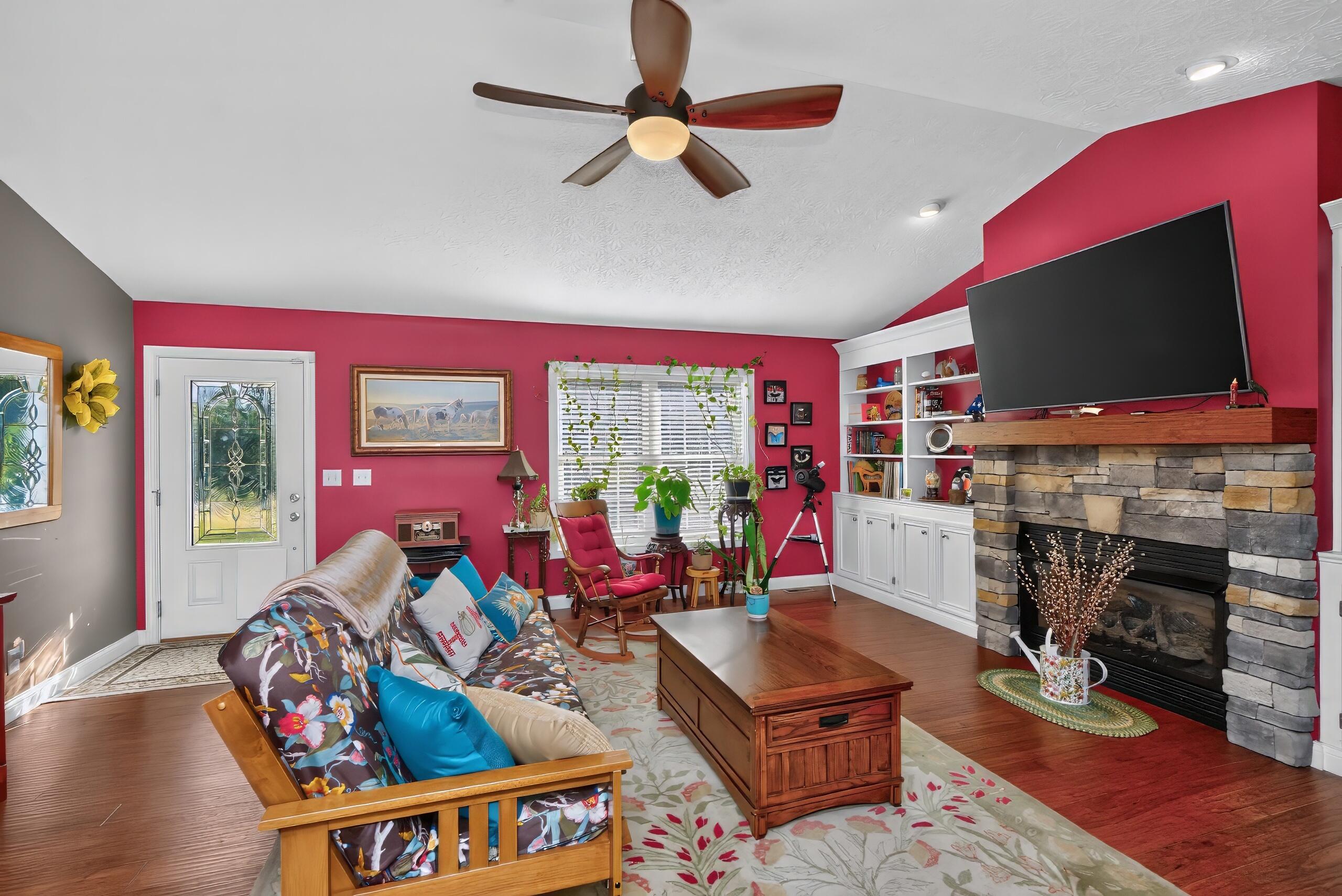 1051 Highway 746 Property Photo 6