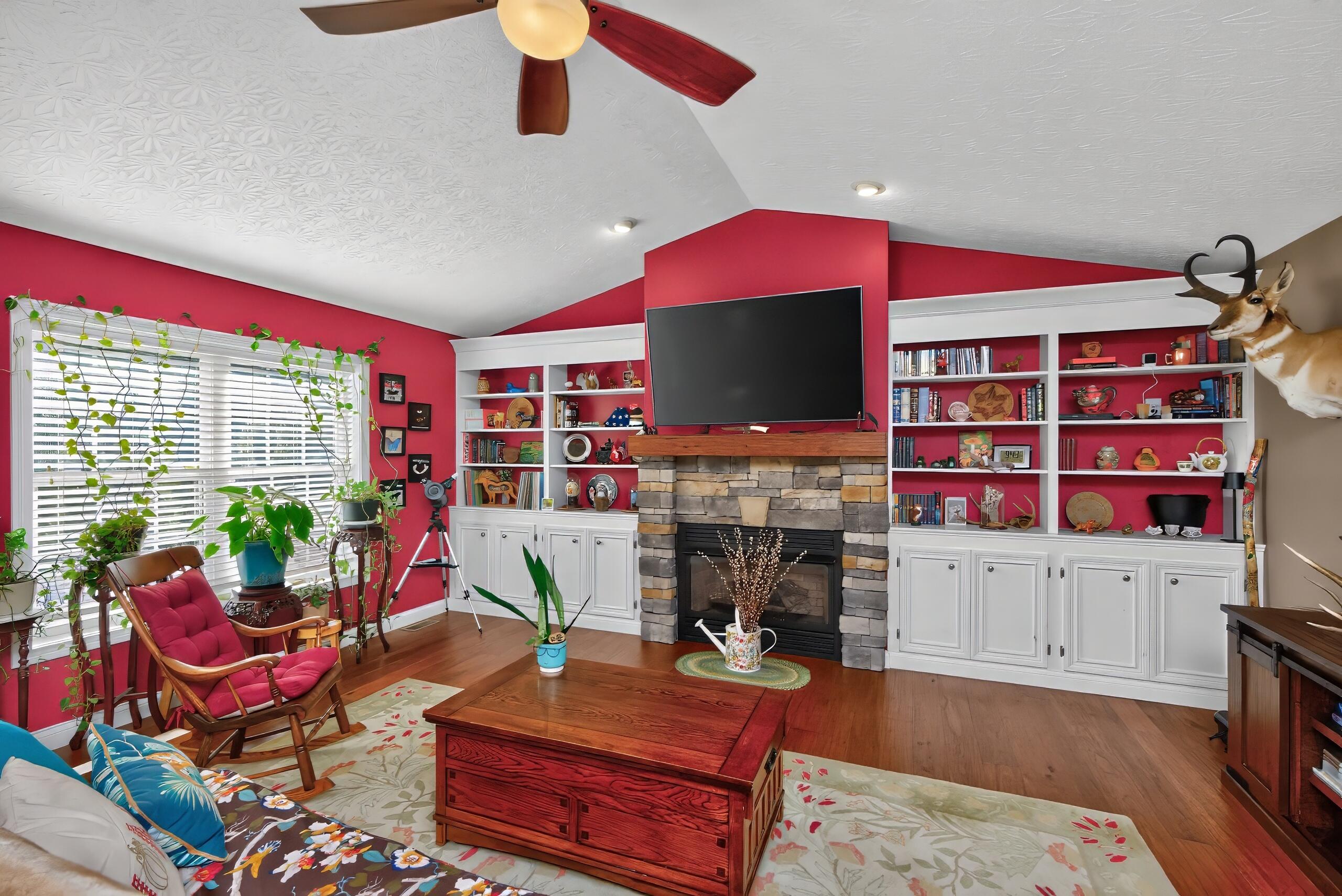 1051 Highway 746 Property Photo 7