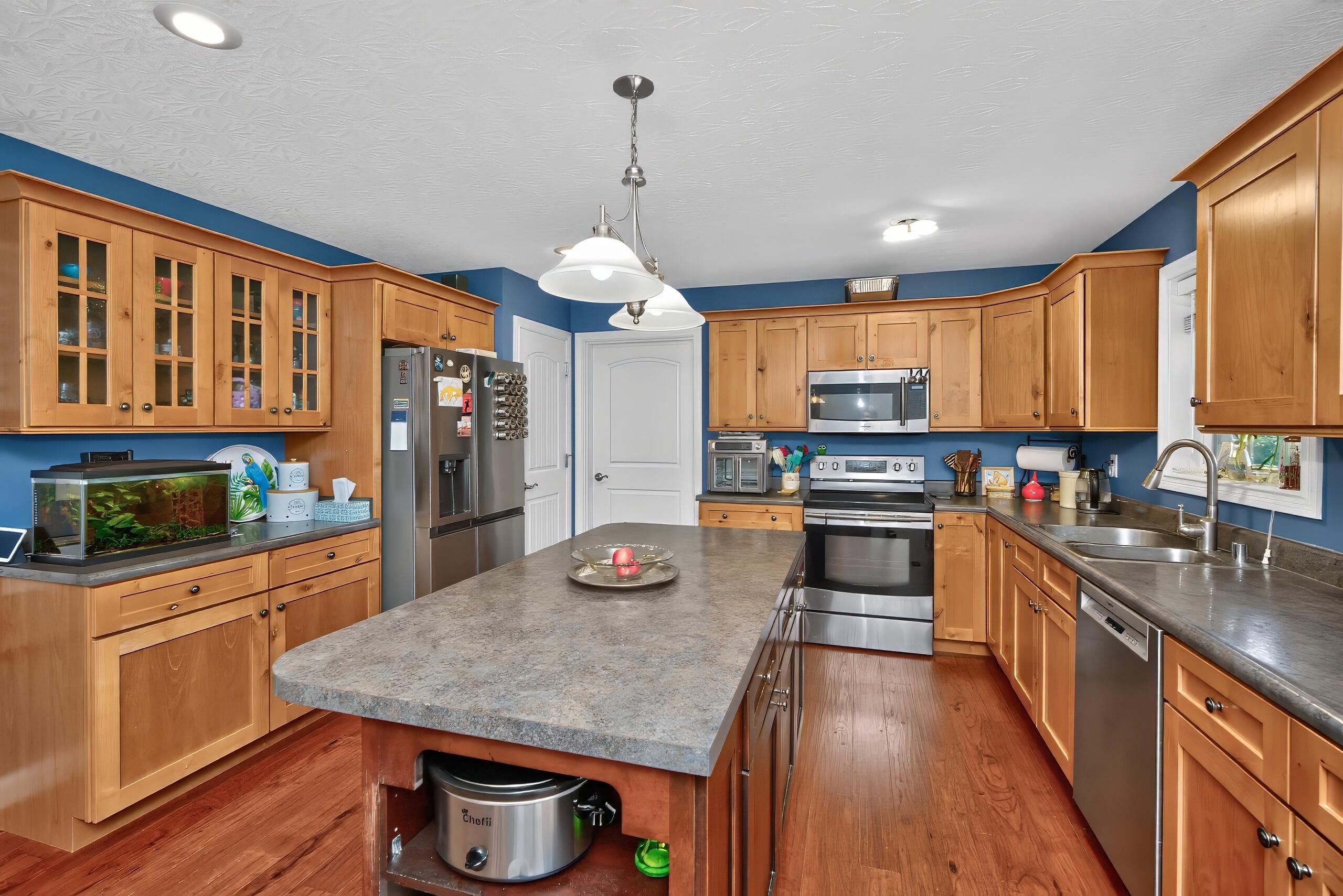 1051 Highway 746 Property Photo 12