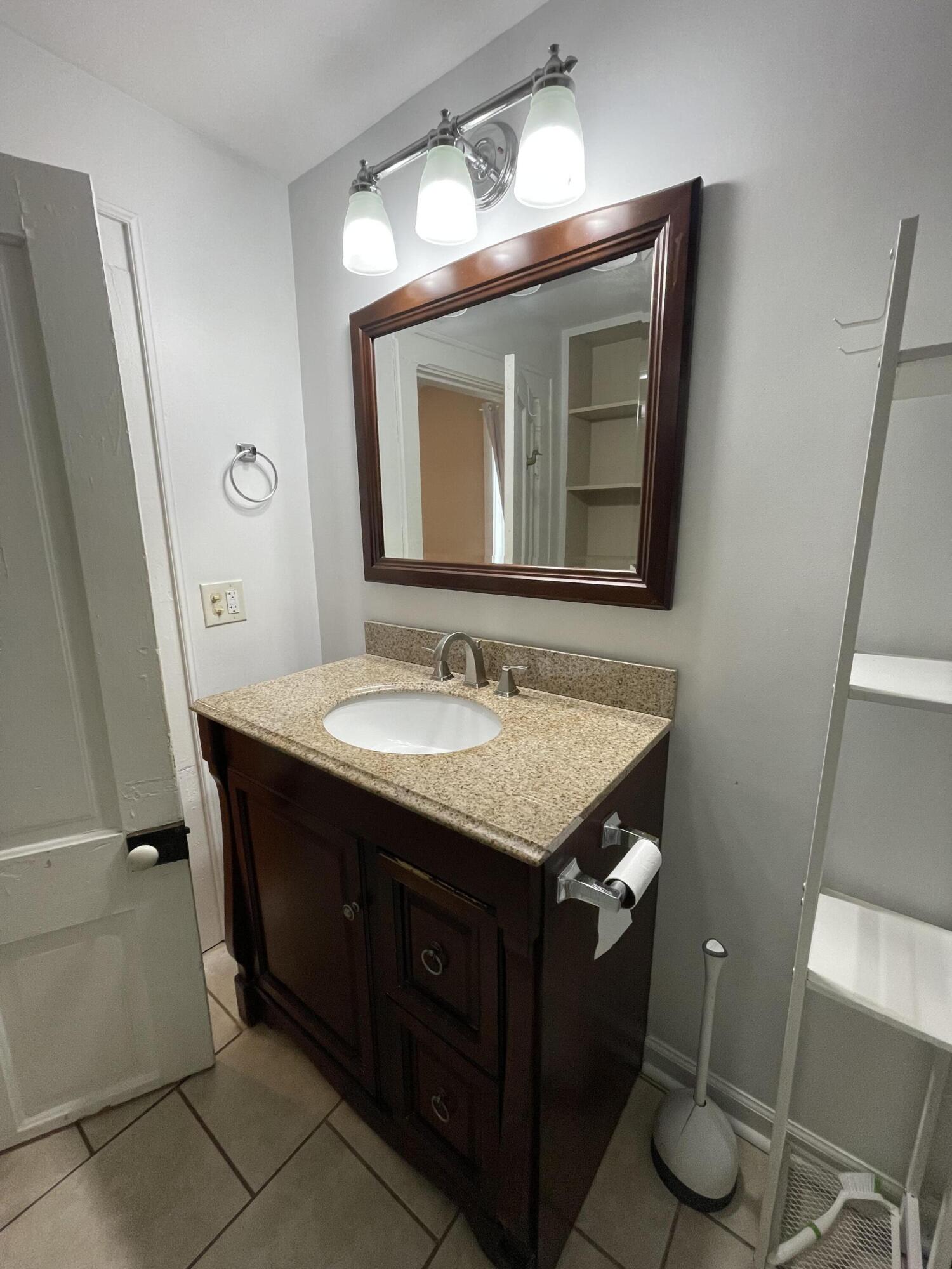302 Danville Street Property Photo 21