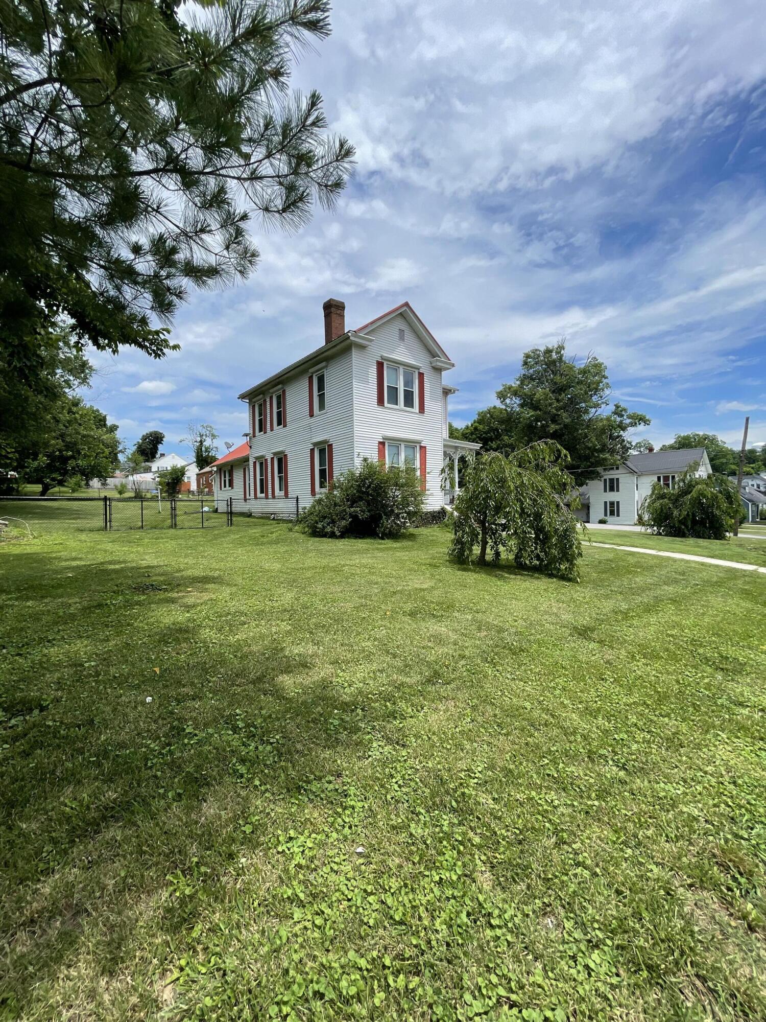302 Danville Street Property Photo 43