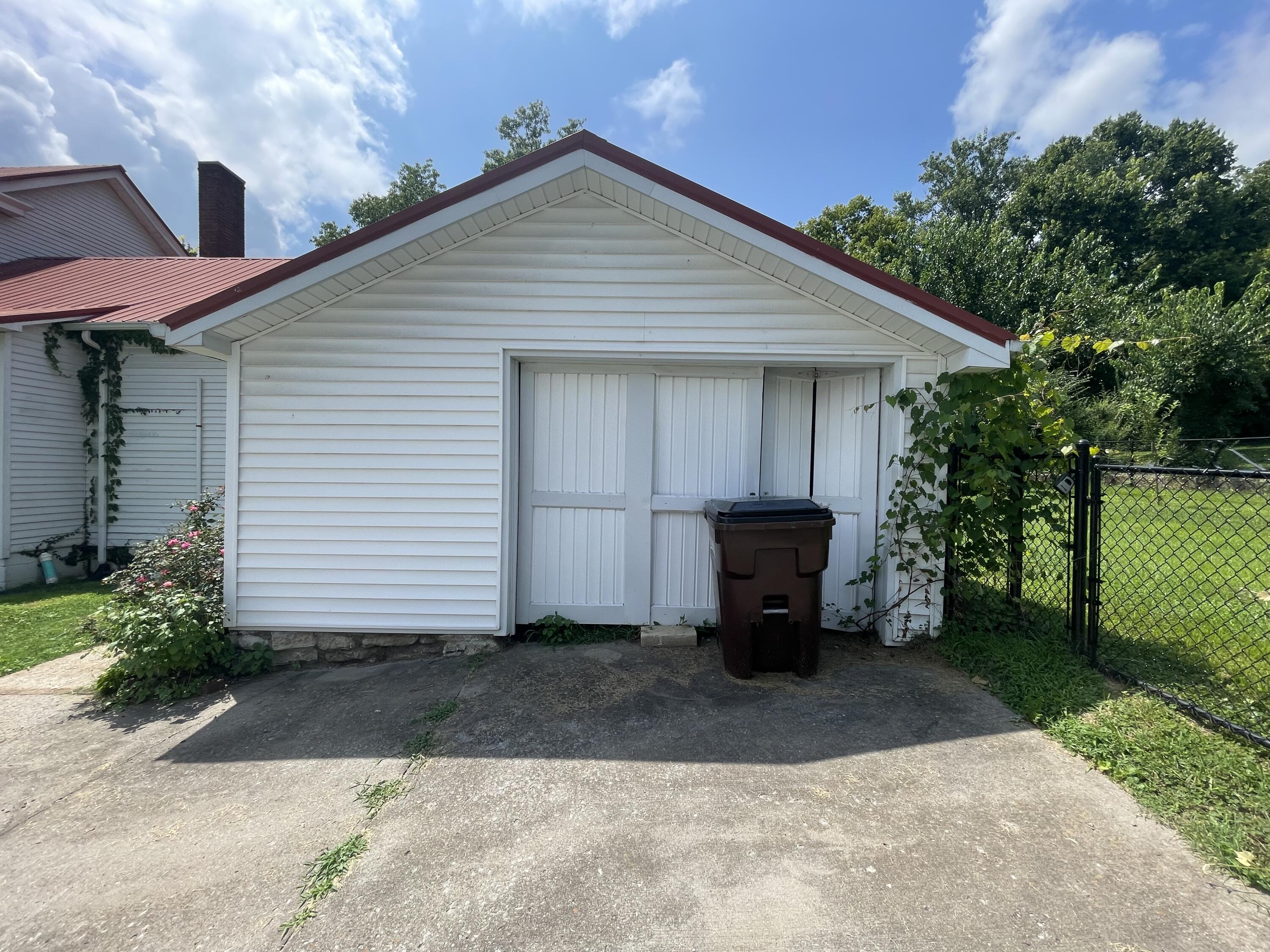 302 Danville Street Property Photo 66