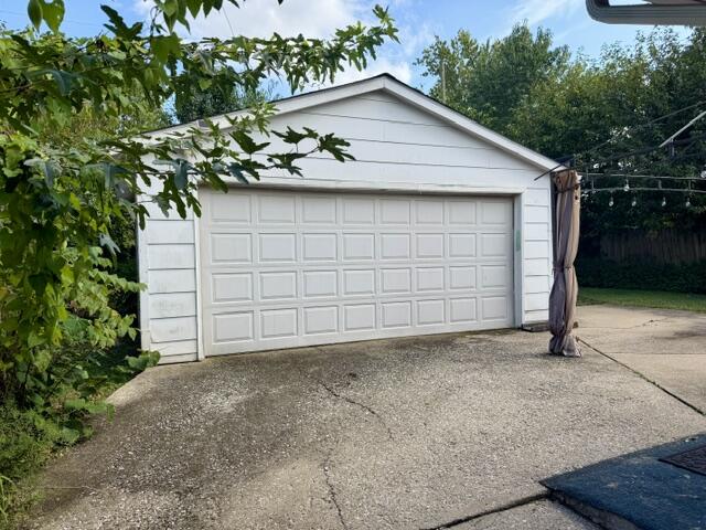 1980 Greenleaf Drive Property Photo 2