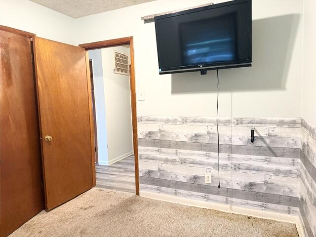 1980 Greenleaf Drive Property Photo 10