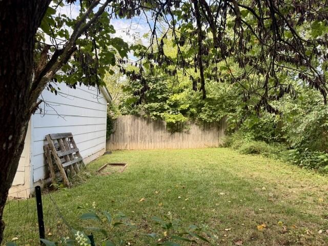 1980 Greenleaf Drive Property Photo 20