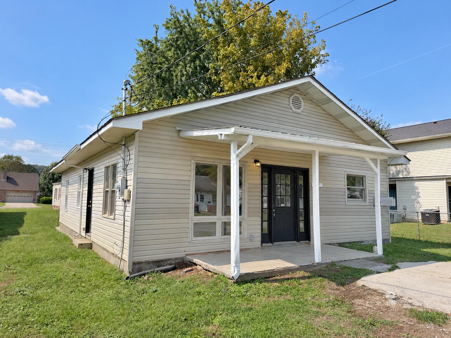 229 1st Street Property Photo 2