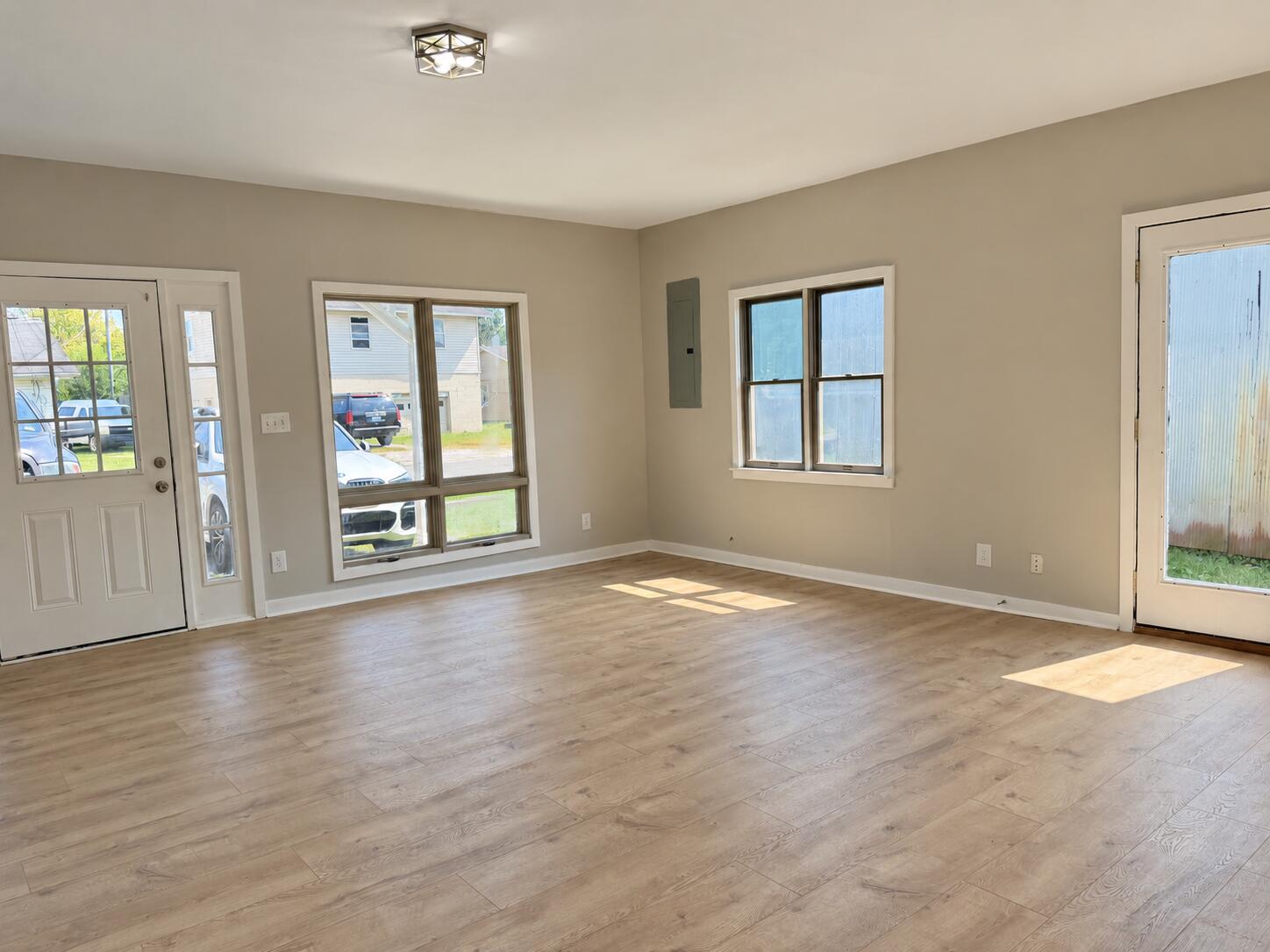 229 1st Street Property Photo 3