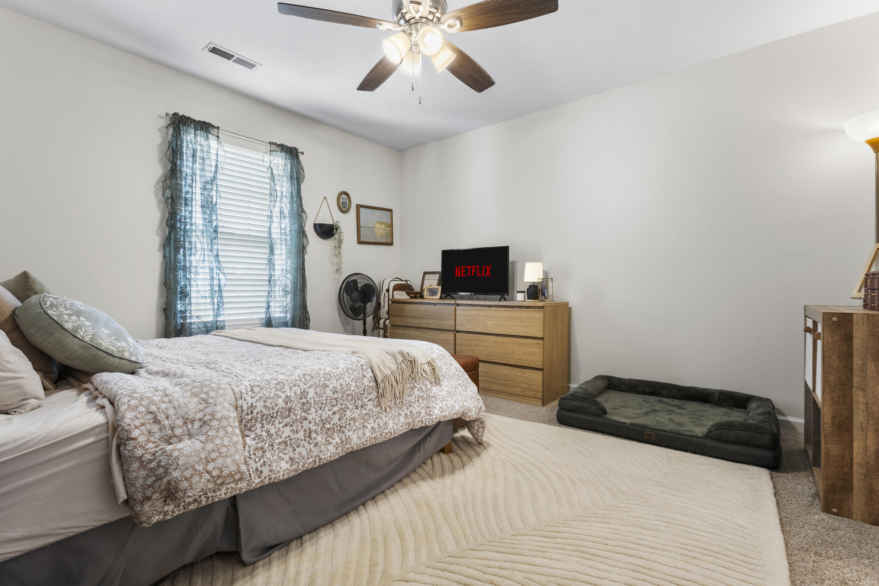 109 Erica Drive Property Photo 5