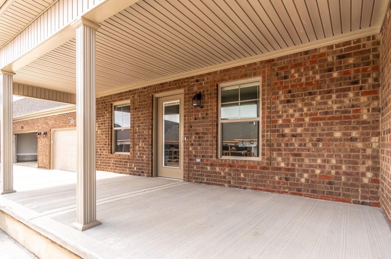 144 Garden Gate Drive Property Photo 4