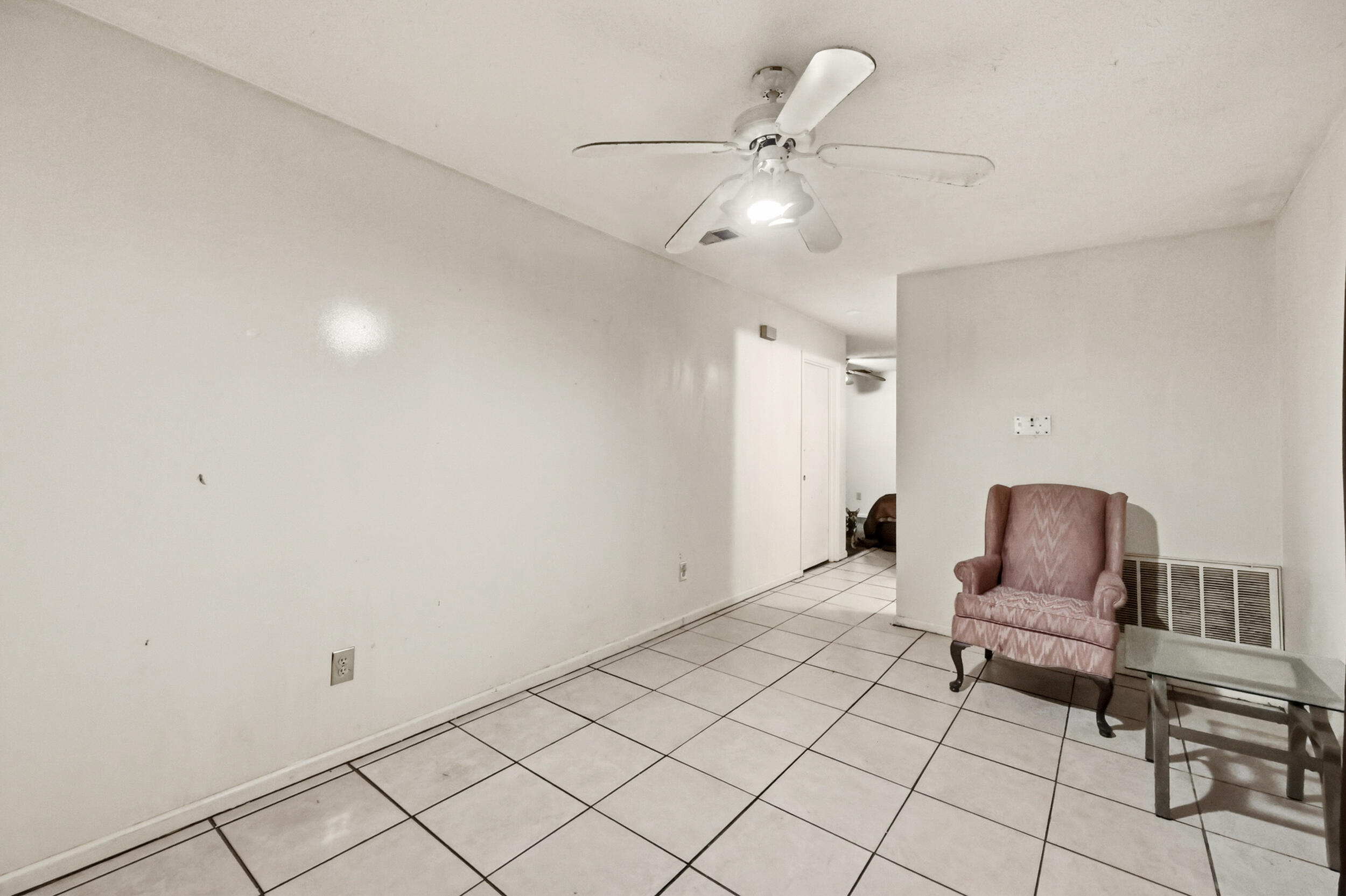 612 N Upper Street Property Photo 10