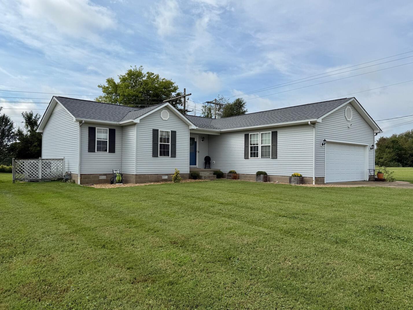 1376 Thornapple Drive Property Photo 2