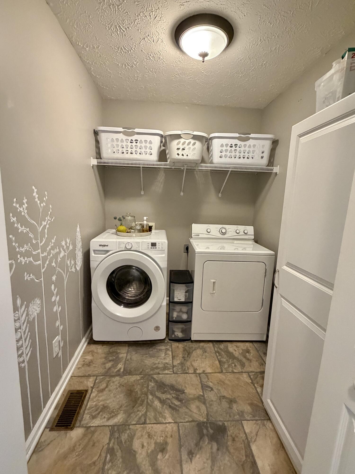 1376 Thornapple Drive Property Photo 13