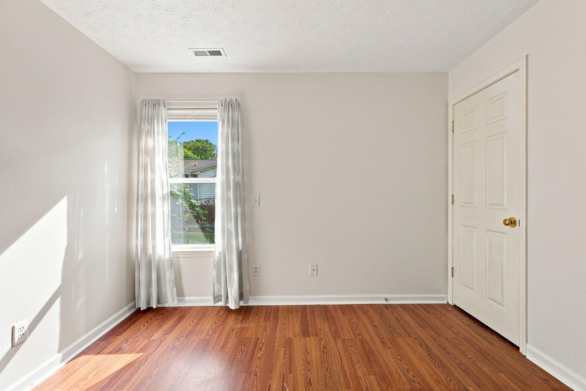 640 Jackson Street Property Photo 17