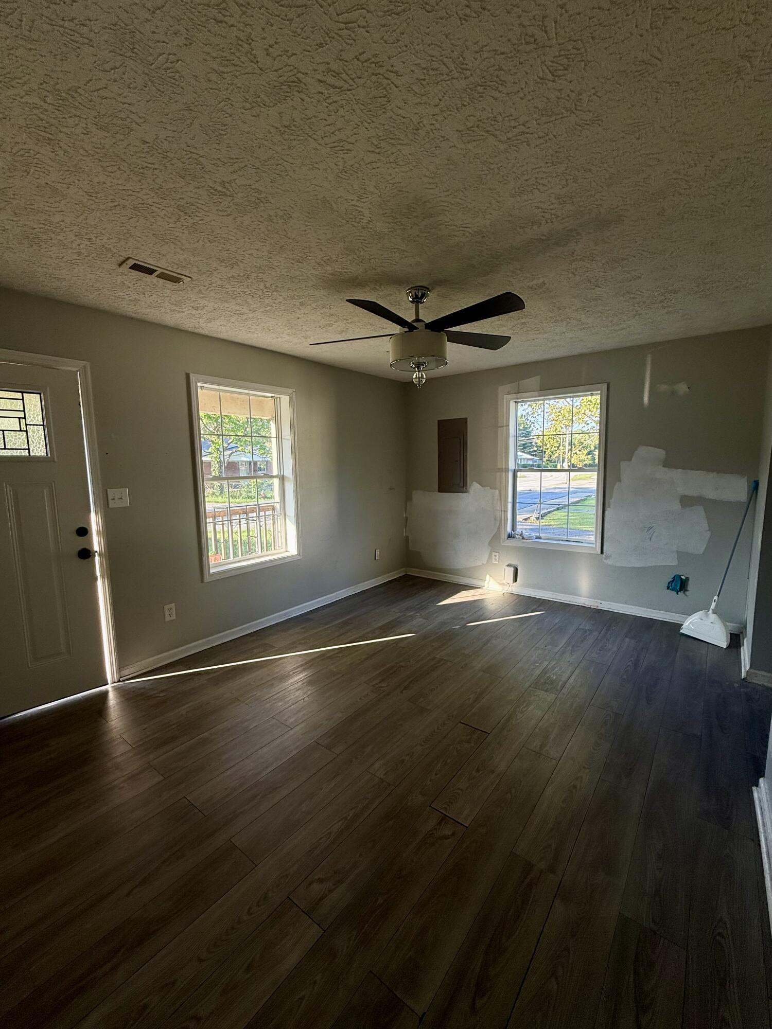 1225 S Irvine Road Property Photo 3