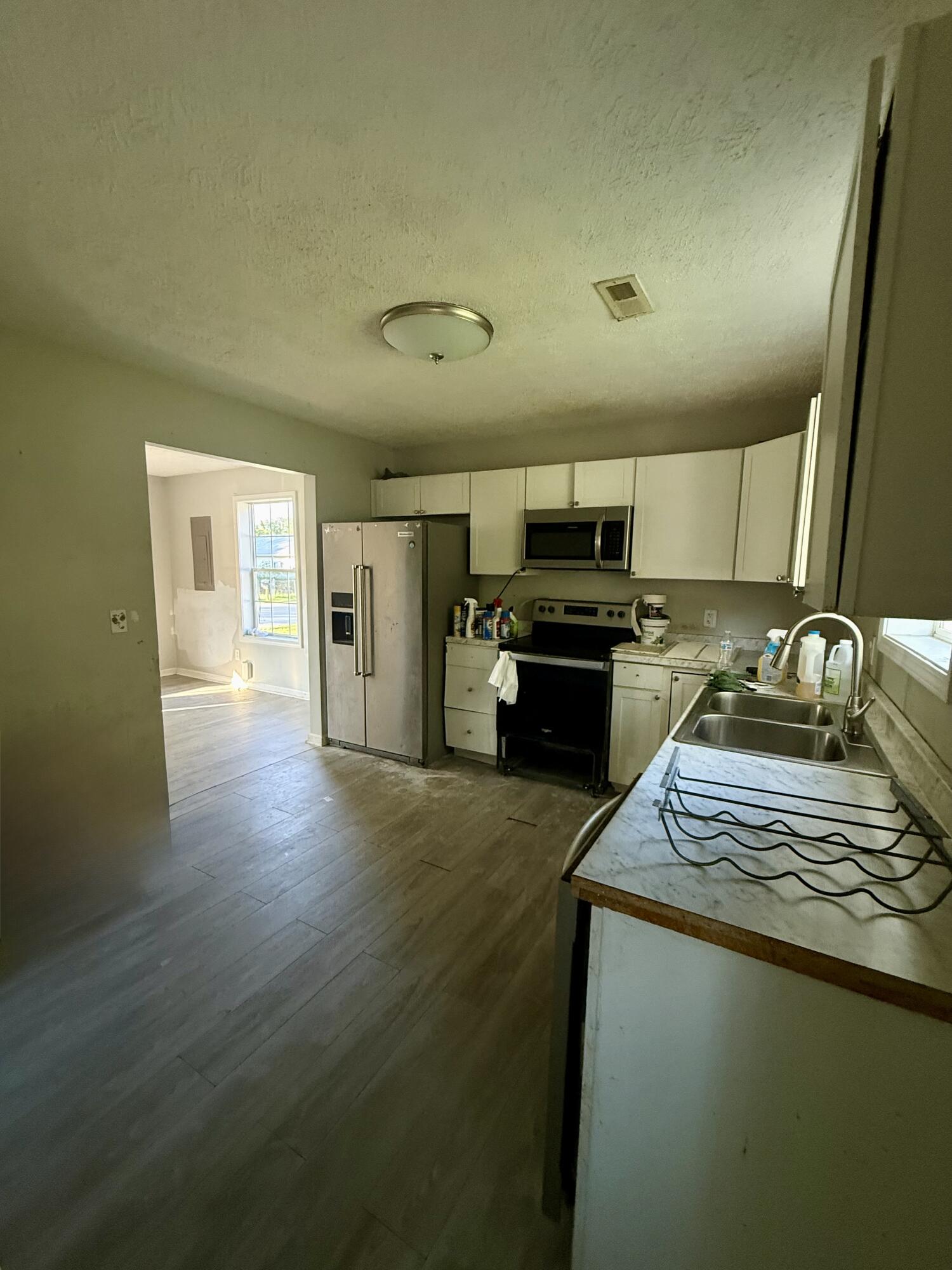 1225 S Irvine Road Property Photo 5