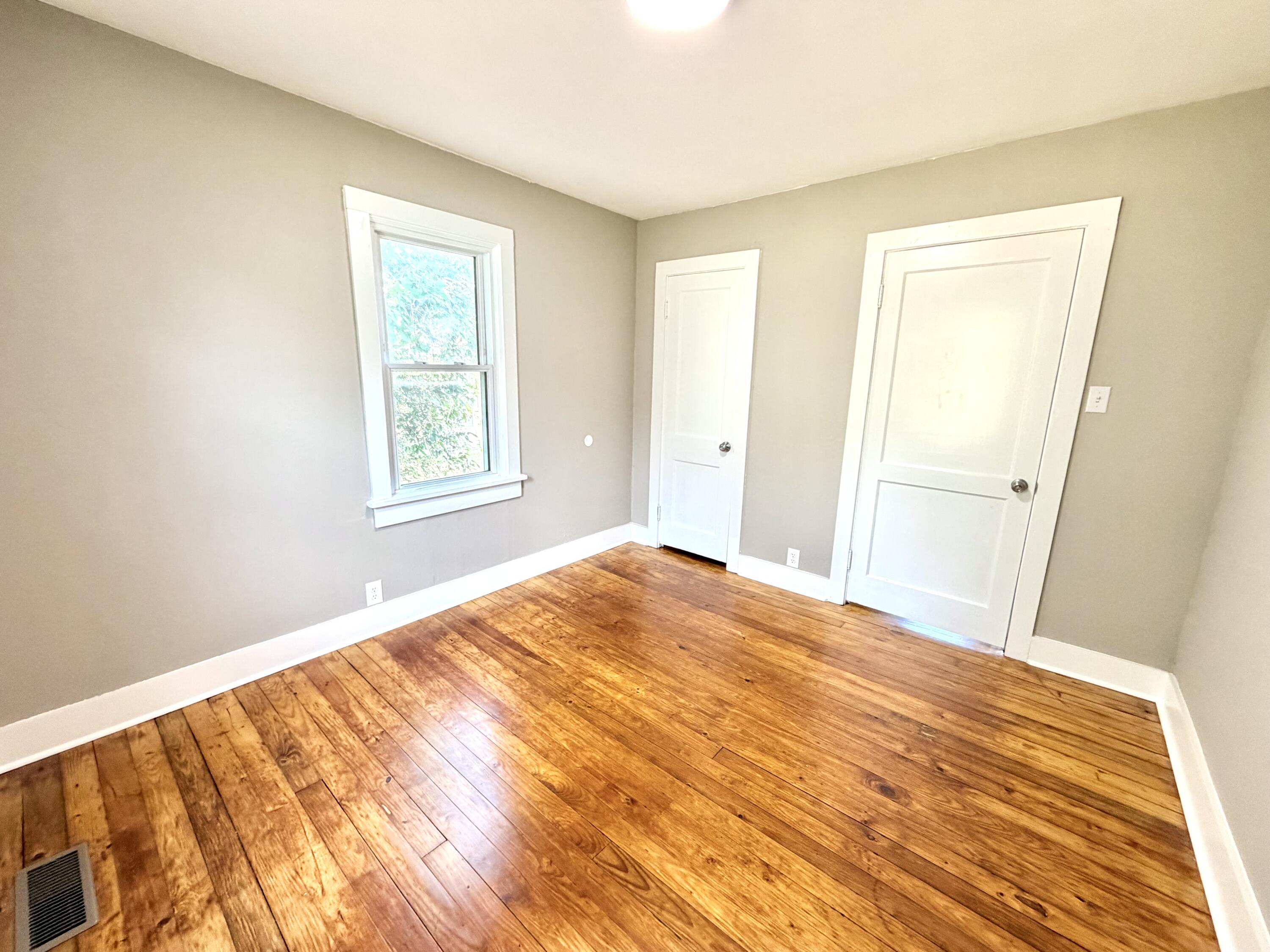 436 Mclean Avenue Property Photo 9