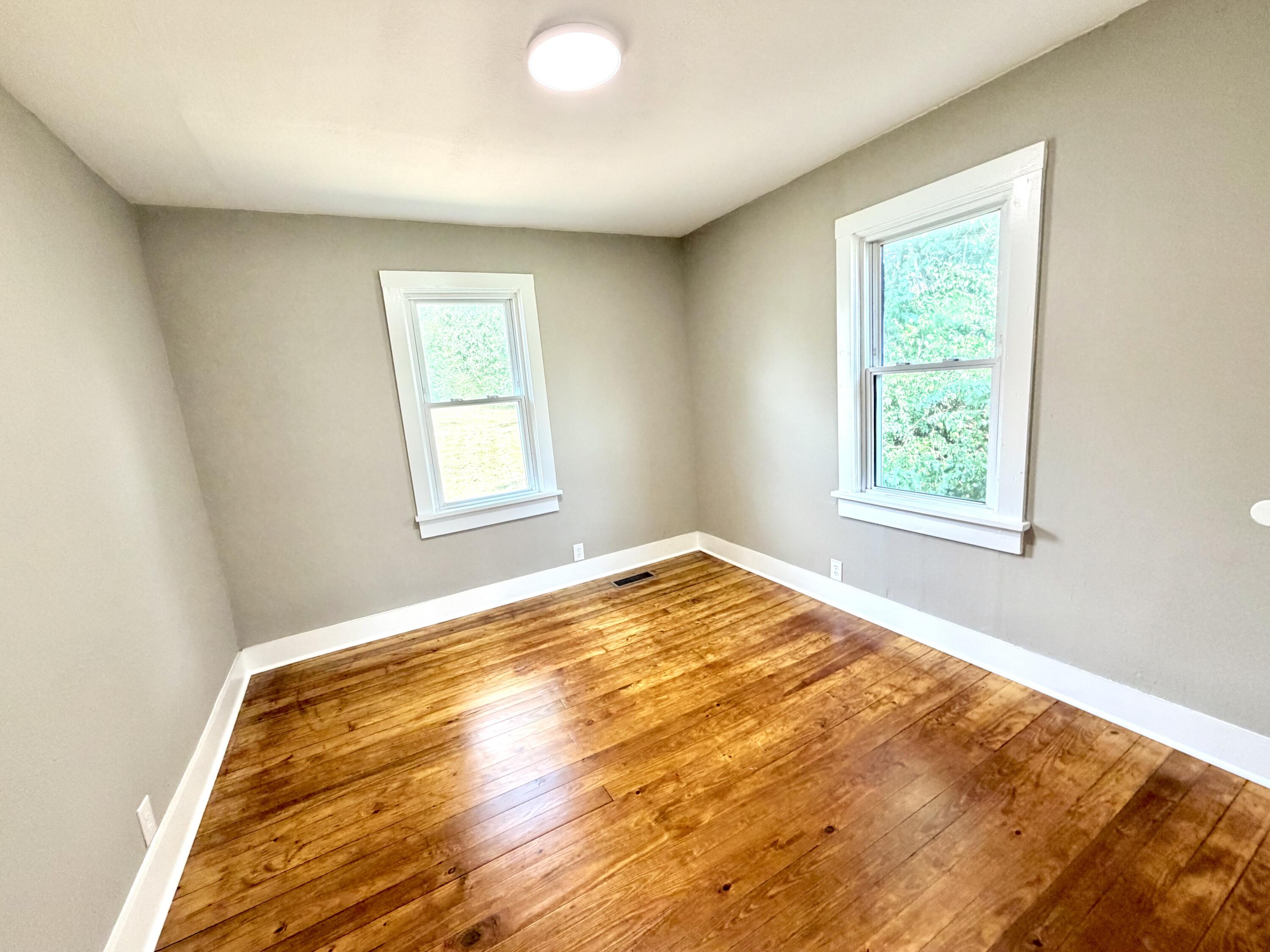 436 Mclean Avenue Property Photo 10