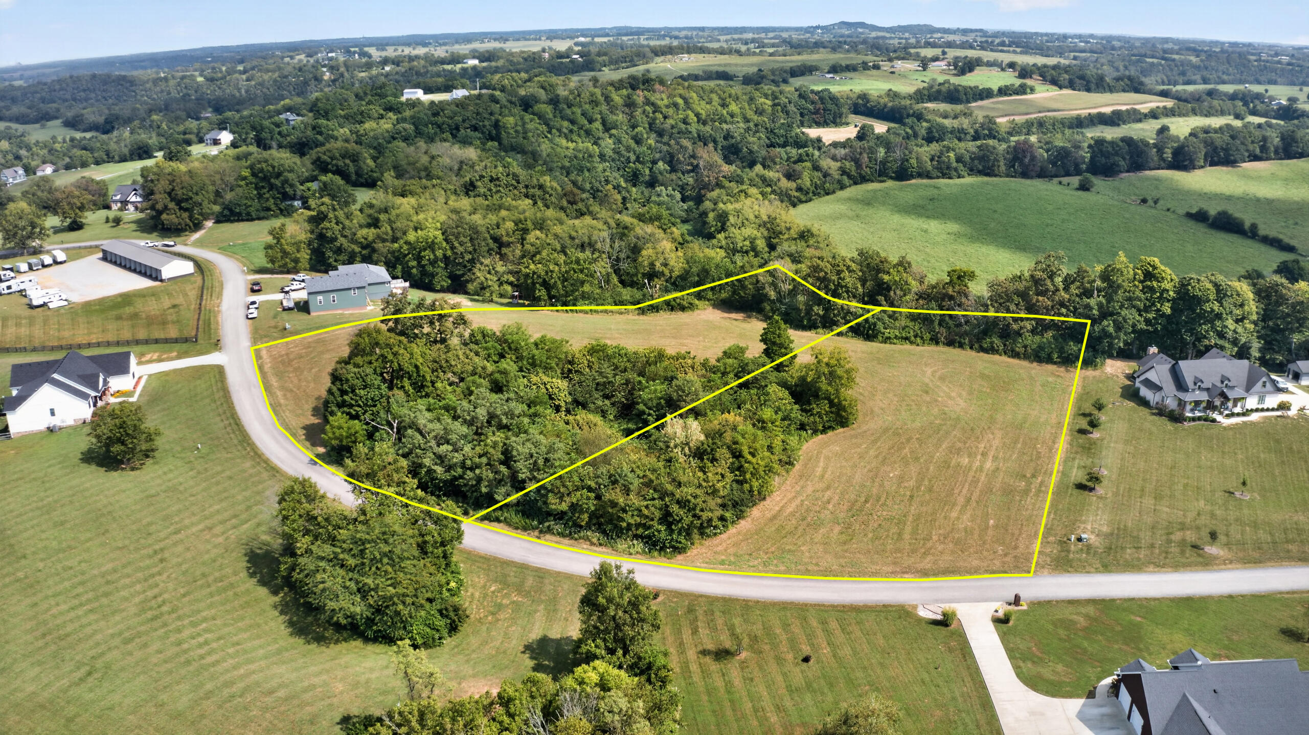 290 Meadow Lake Drive Property Photo 2
