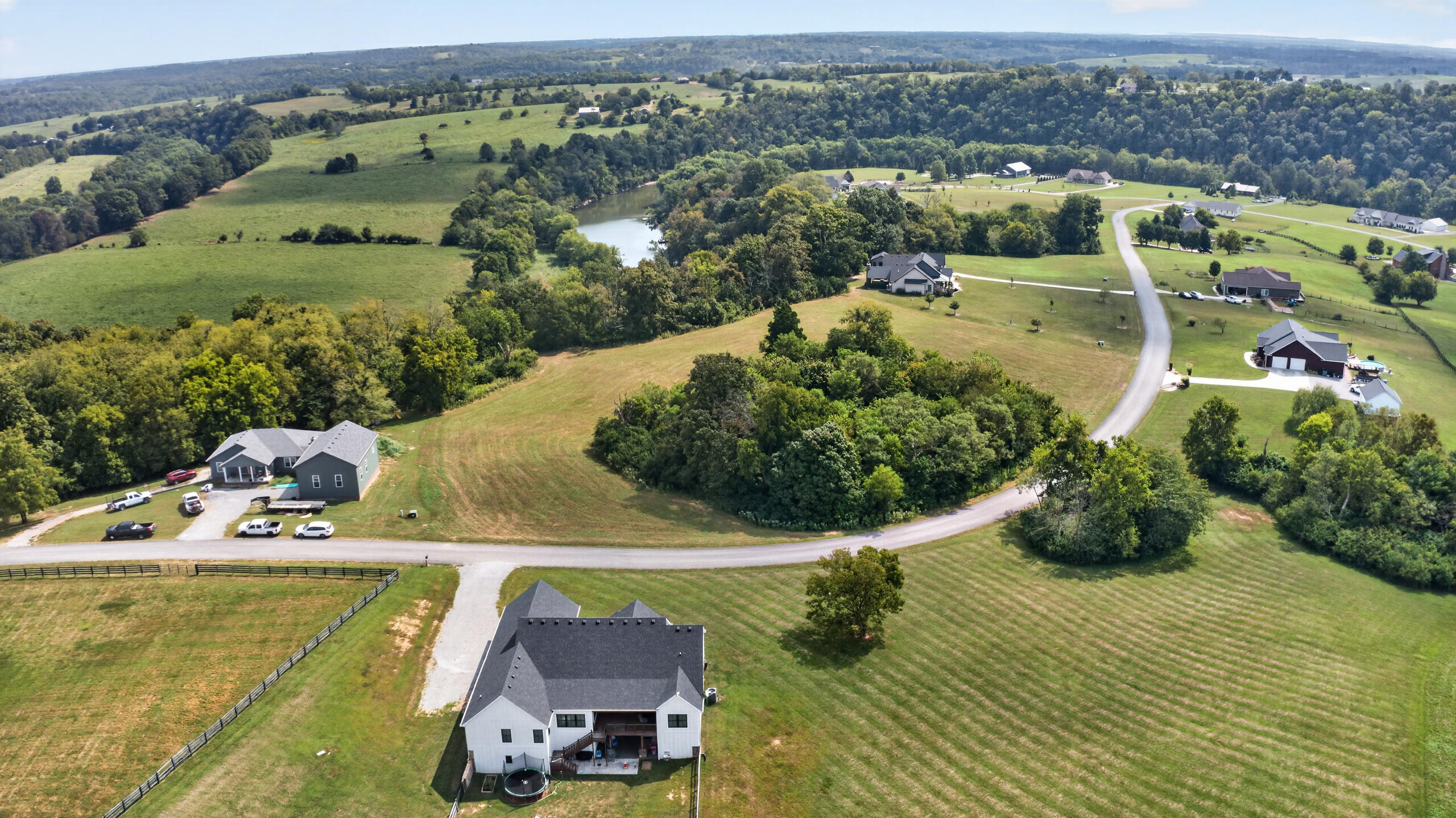 290 Meadow Lake Drive Property Photo 8