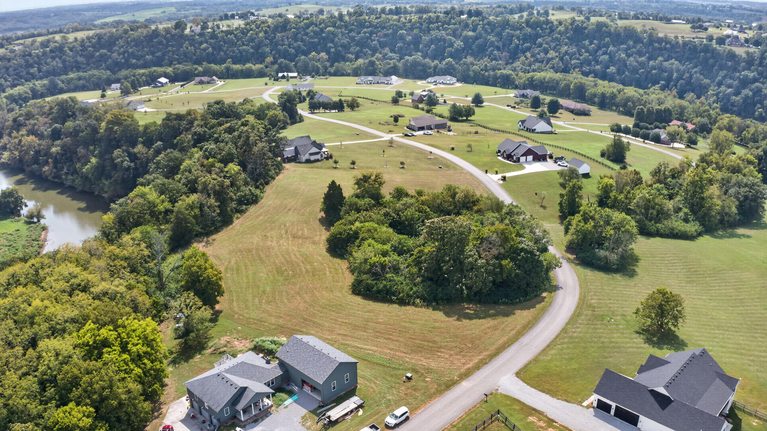 290 Meadow Lake Drive Property Photo 14