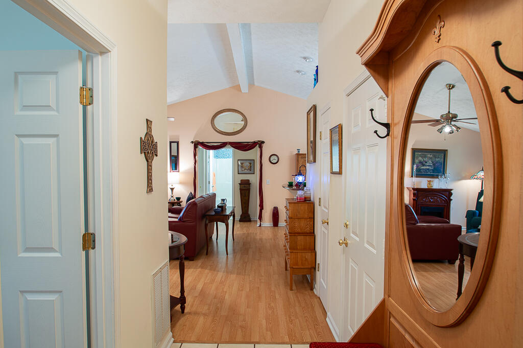 1417 Corral Way Property Photo 4