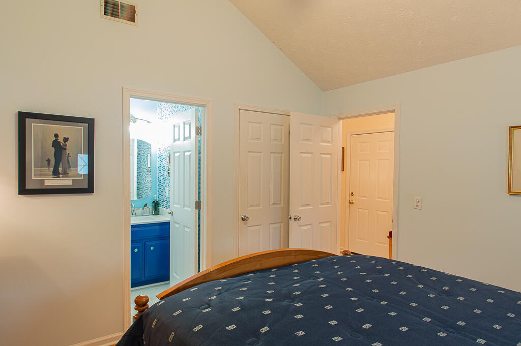 1417 Corral Way Property Photo 14