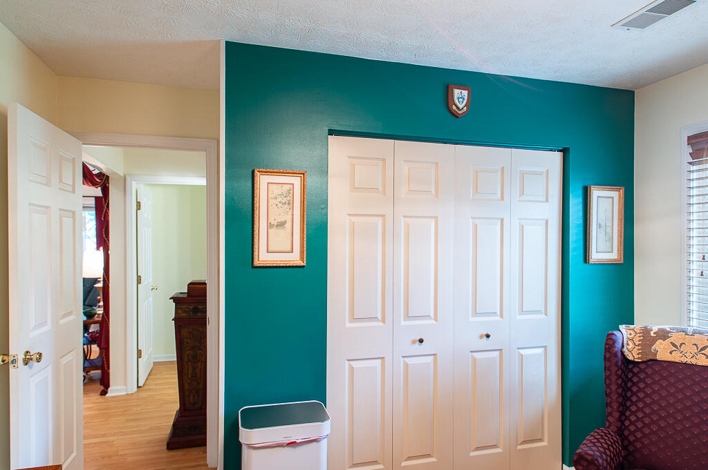 1417 Corral Way Property Photo 18