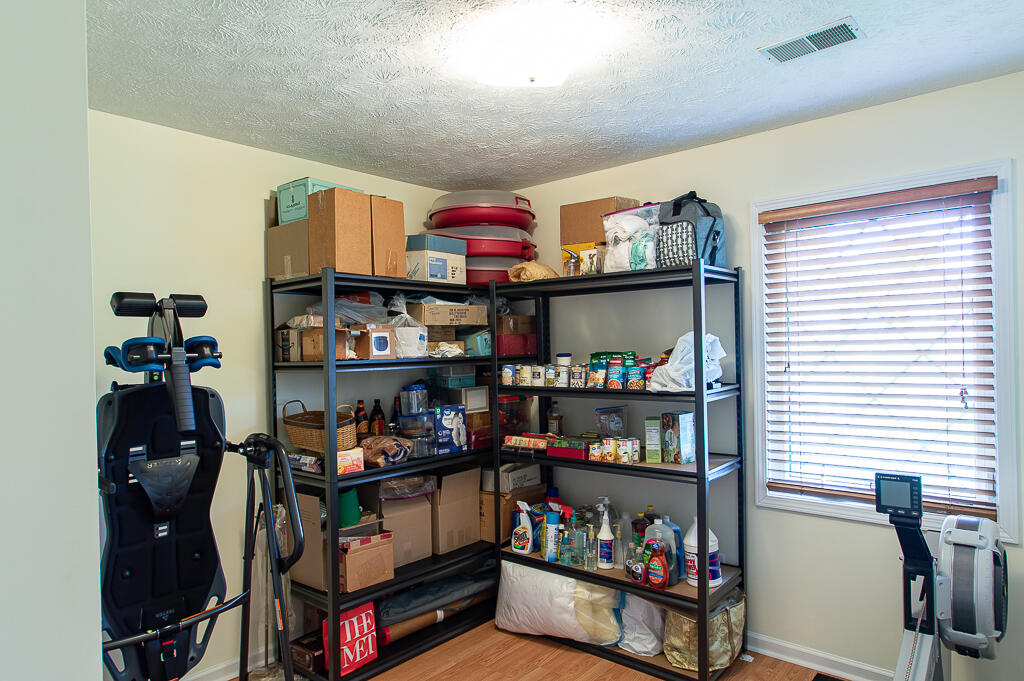 1417 Corral Way Property Photo 20