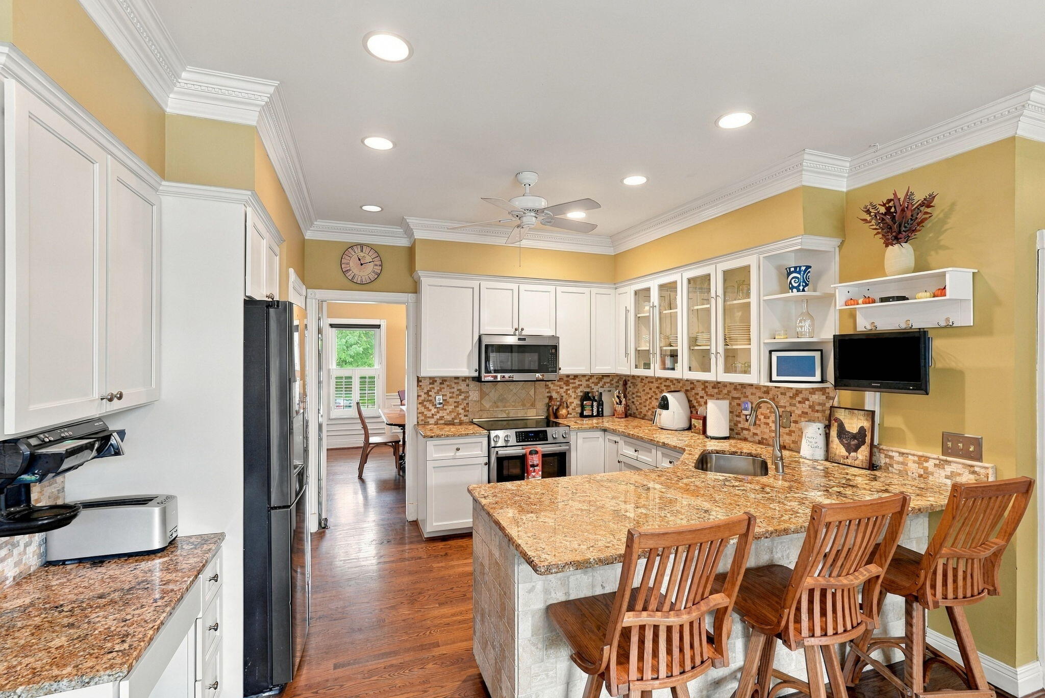 3989 Palomar Boulevard Property Photo 11