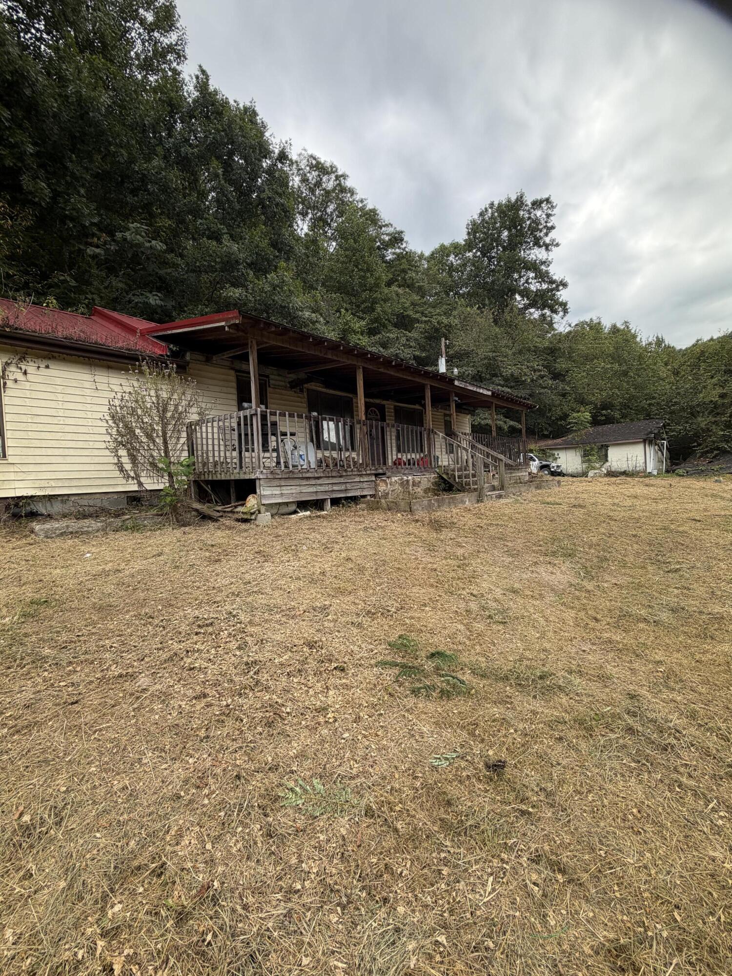 9845 Highway 987 Brownies Creek Road Property Photo 2