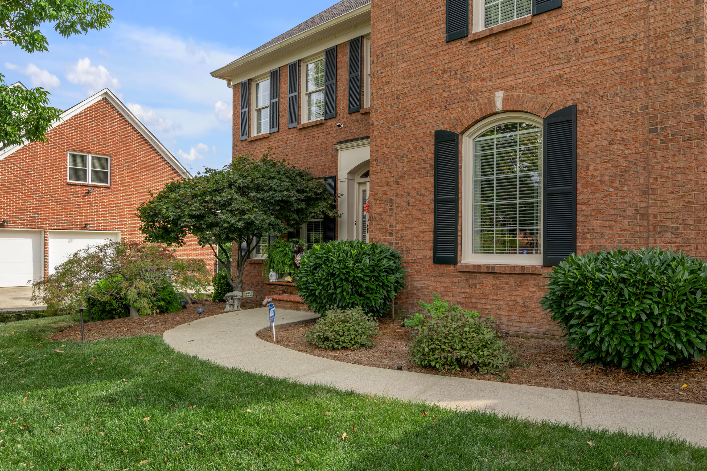 2233 Broadhead Place Property Photo 8