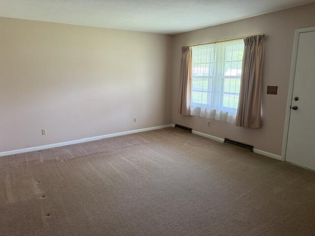 111 Park Lane Drive Property Photo 8