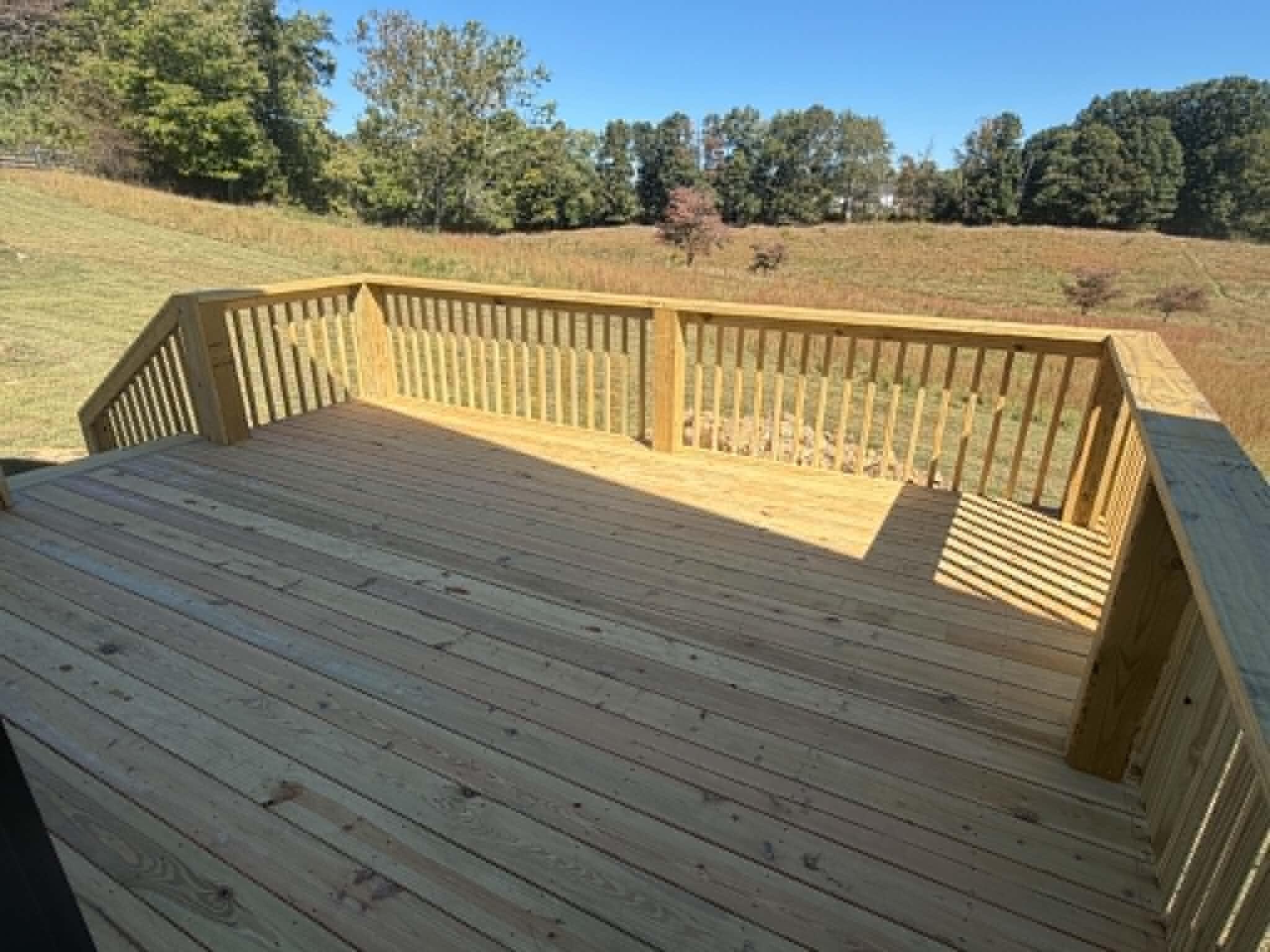 120 Cloyd Lane Property Photo 3