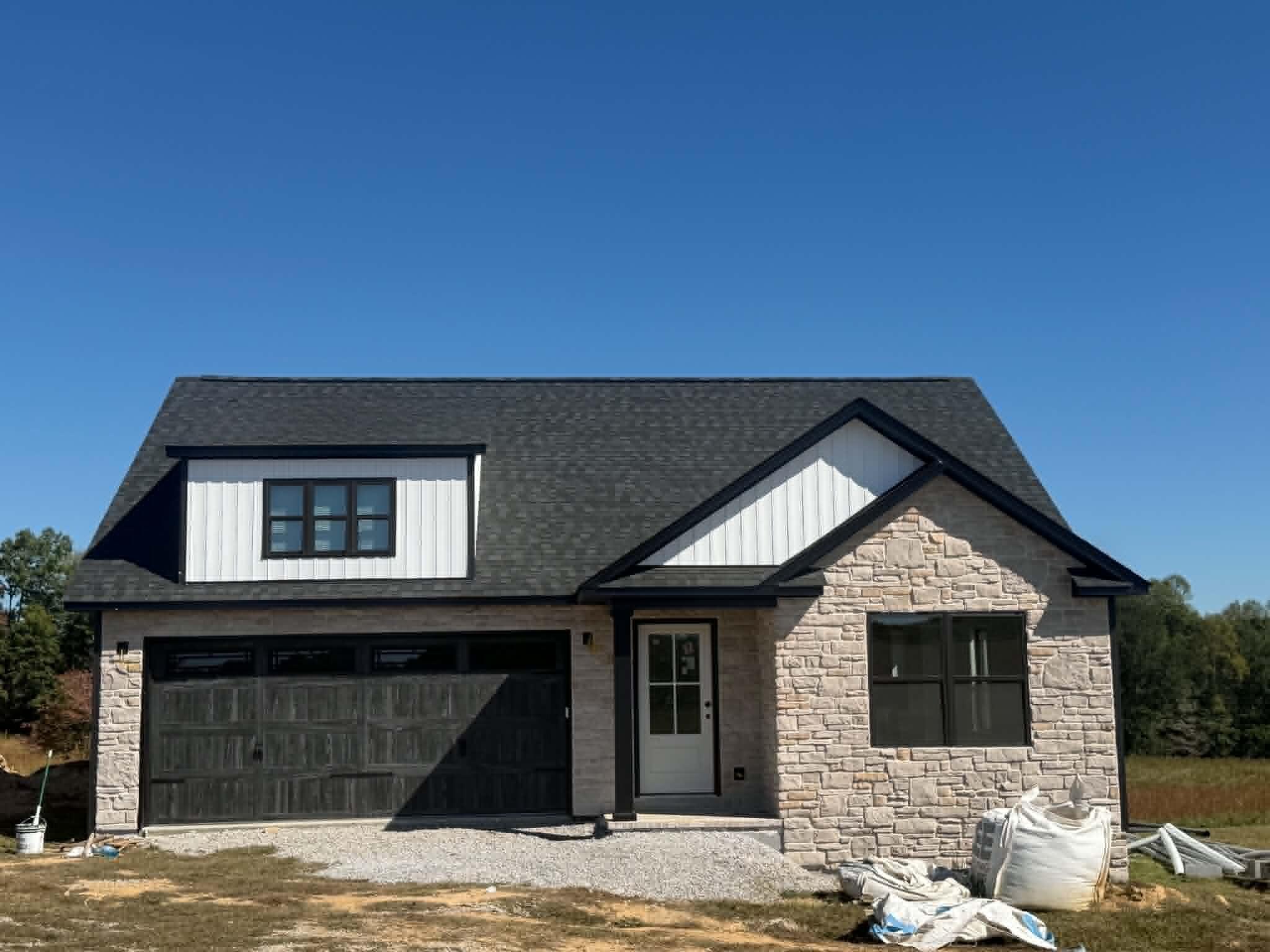 120 Cloyd Lane Property Photo 4