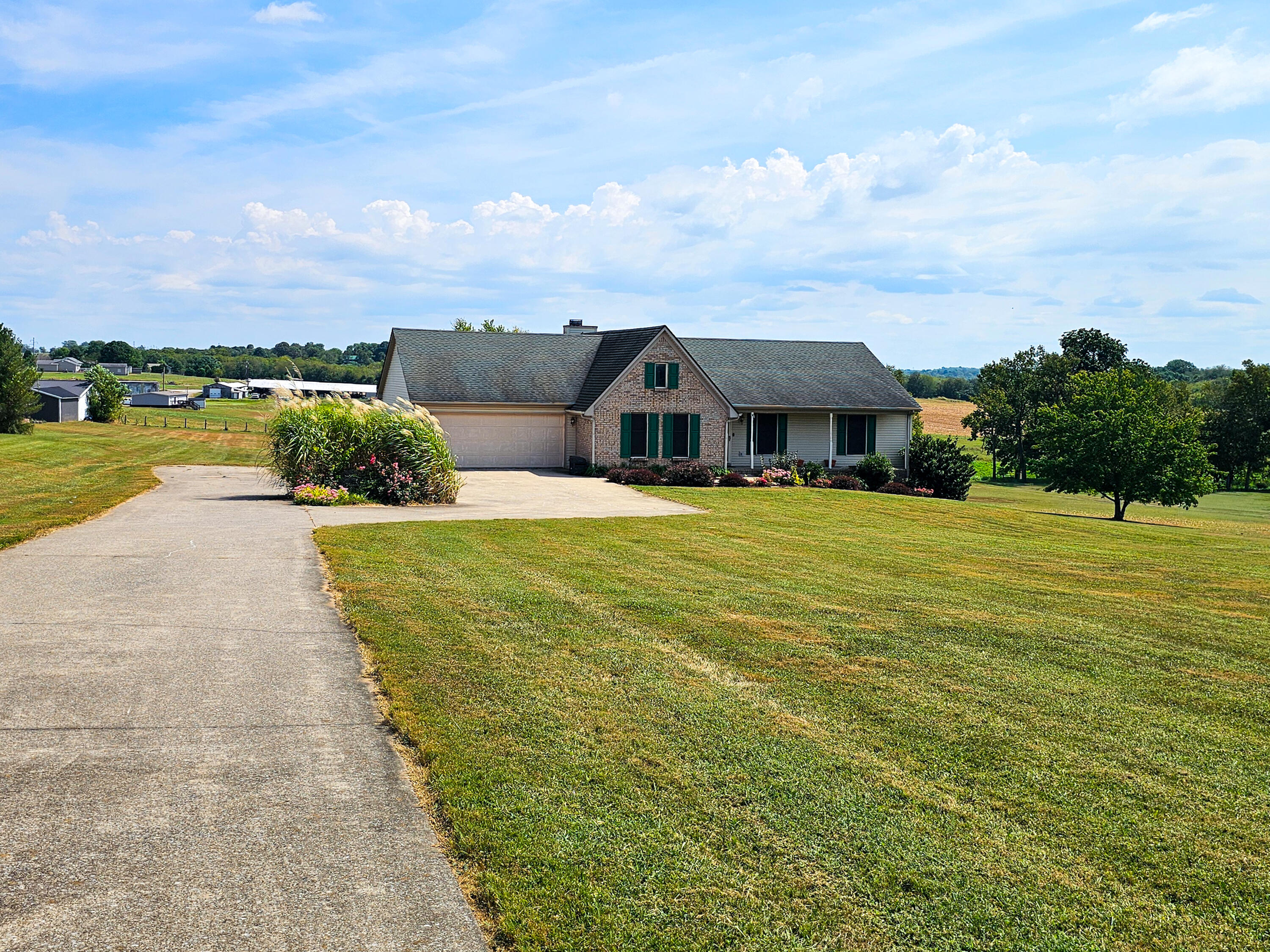 67 Delbar Lane Property Photo 2