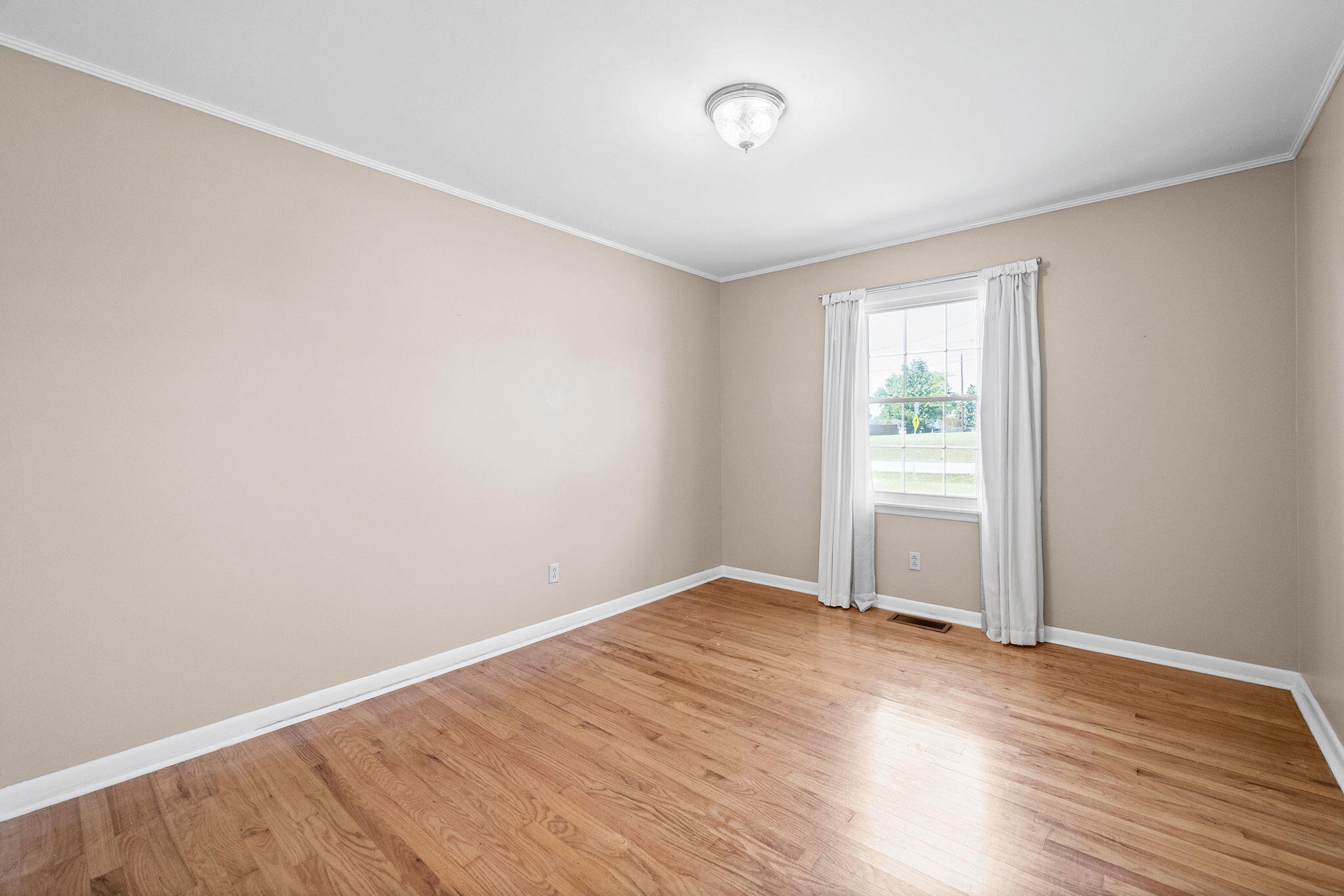 102 Donna Drive Property Photo 12