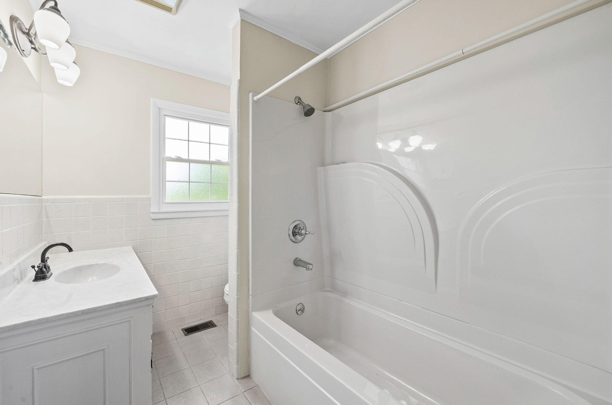 102 Donna Drive Property Photo 14
