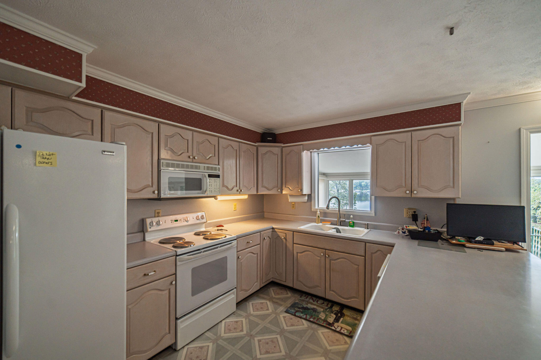 752 Imogene Drive Property Photo 13