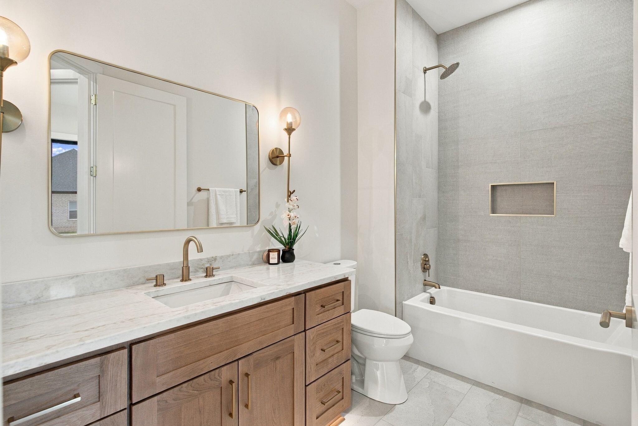 1000 Shelburne Way Property Photo 11