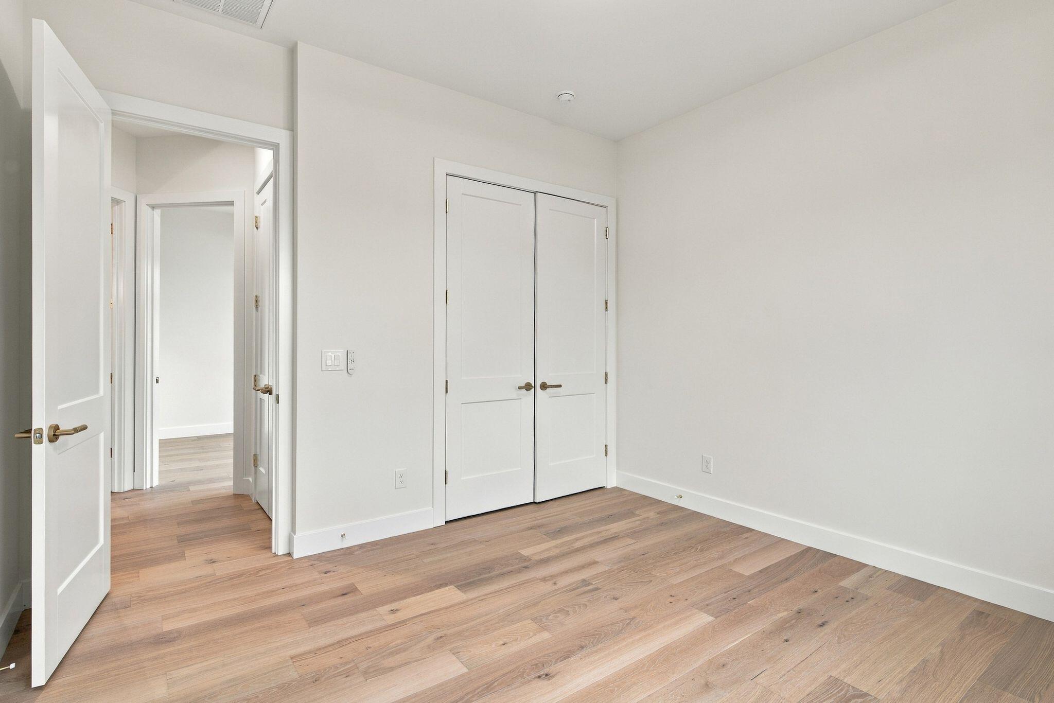 1000 Shelburne Way Property Photo 20