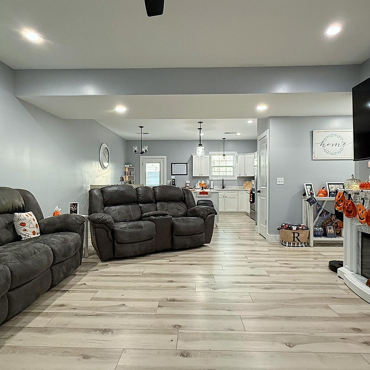 200 Brook Cove Property Photo 4