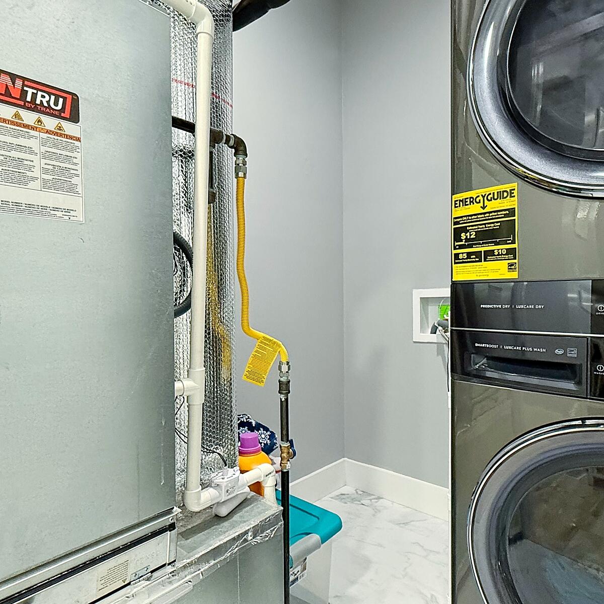 200 Brook Cove Property Photo 8