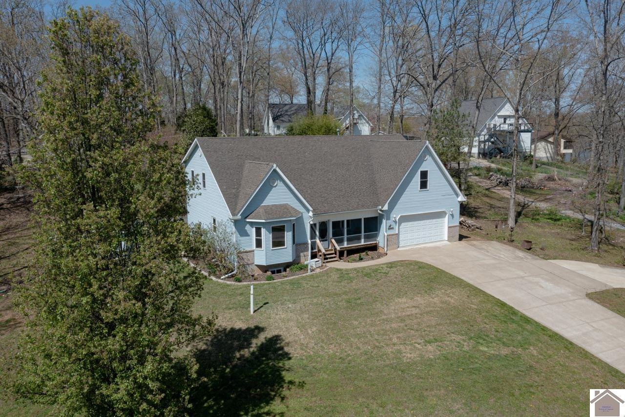 448 Bayshore Drive Property Photo 4