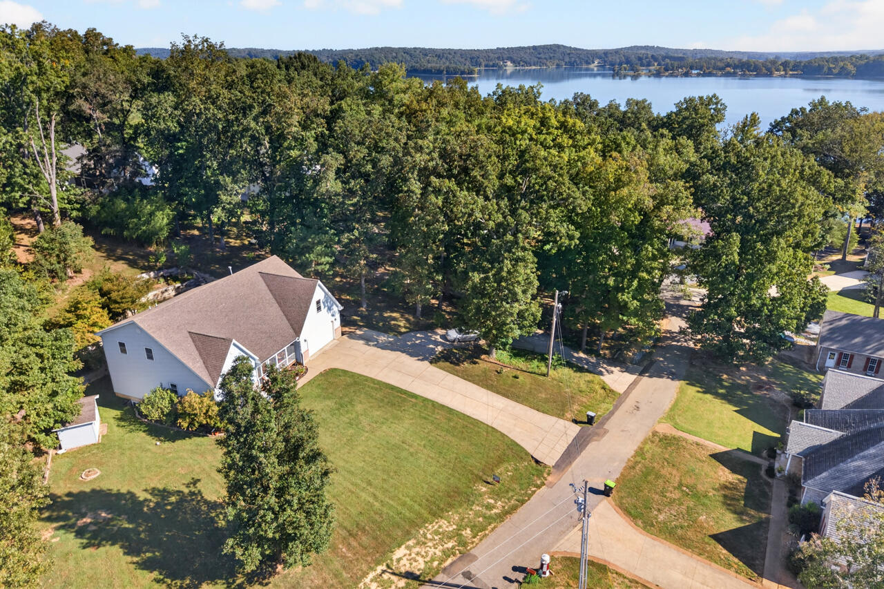 448 Bayshore Drive Property Photo 13
