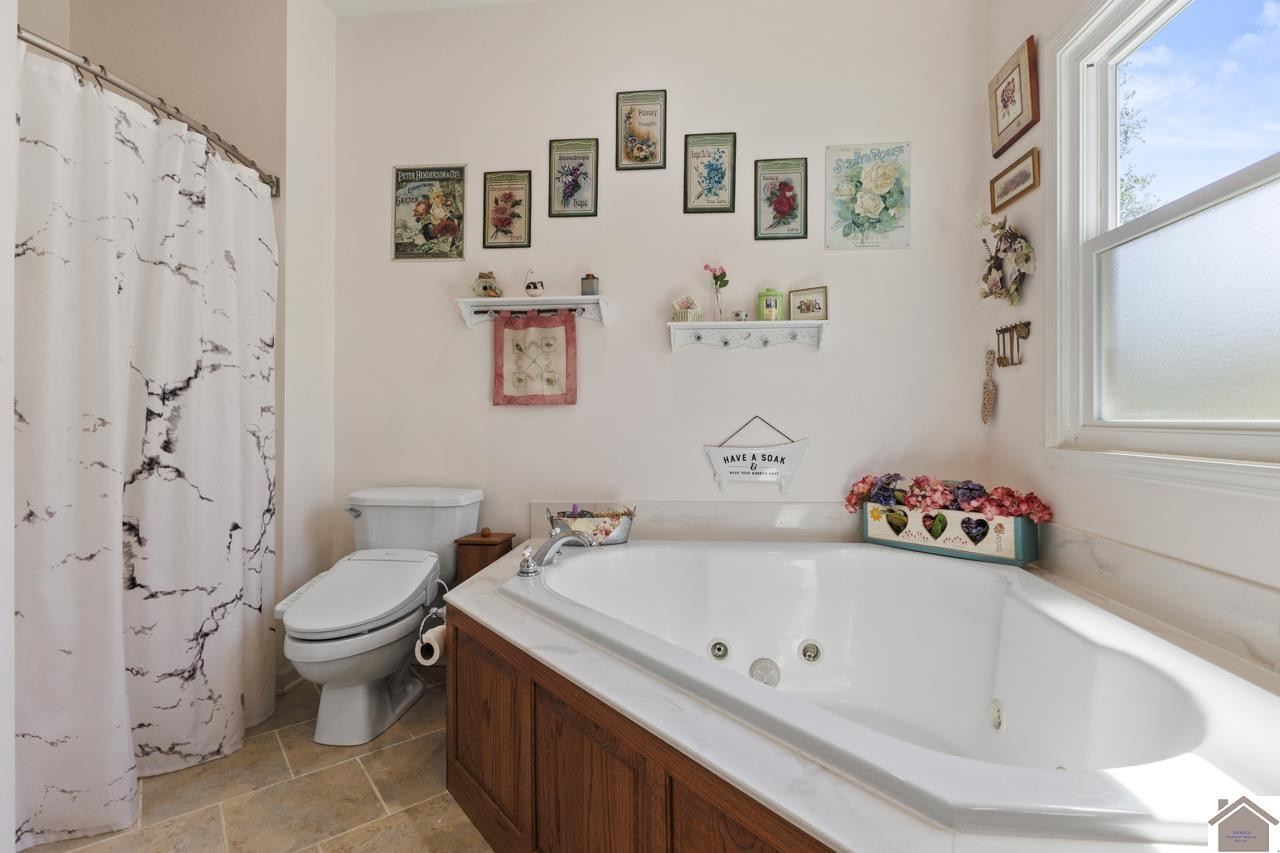 448 Bayshore Drive Property Photo 24